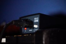 Active 1-channel Vintage-style Direct Box with Ground Lift, -15dB Pad, and Thru Output