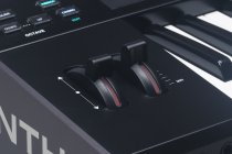 16-Voice Algorithmic Keyboard Synth with Analog Filters