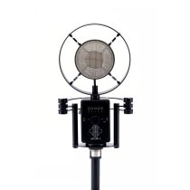 Nine-Pattern Large-Diaphragm Condenser Microphone