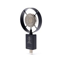 Nine-Pattern Large-Diaphragm Condenser Microphone