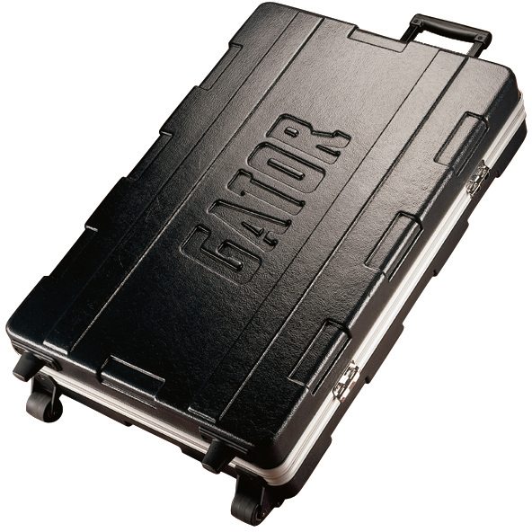 Rolling ATA Mixer Case with Lockable Recessed Latches and Pull-out Handle