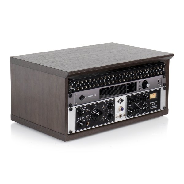 Elite Series Furniture Desktop 4U Studio Rack, Brown