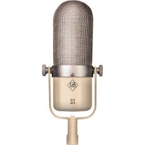 Passive Ribbon Microphone with Figure-8 Polar Pattern