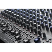 USB-C 18-Channel Hybrid Performance and Recording Mixer