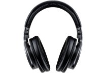 Professional over-ear headphones for studio and monitoring