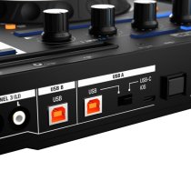 4-channel DJ Controller / Audio Interface With Dual Aluminum Jog Wheels