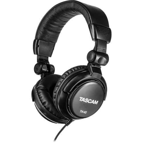 Closed Back Studio Headphones, Black